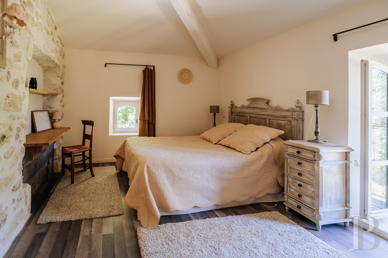 A former 18th-century silkworm farm overlooking the Luberon as far as Mount Ventoux, in Ménerbes, in the Vaucluse department - photo  n°26