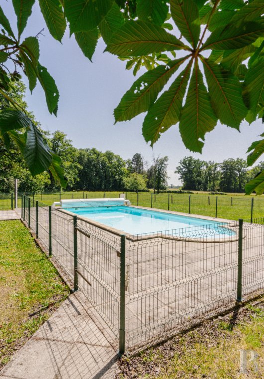 France mansions for sale burgundy   - 17