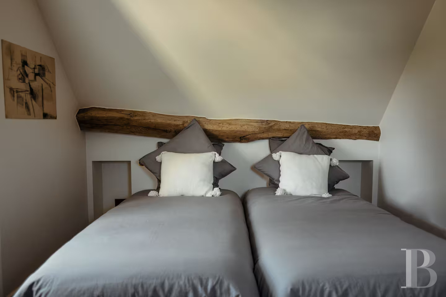 En Saône-et-Loire, dans le village de Lancharre, deux maisons du 17e siècle dans un domaine dédié à la villégiature - photo  n°21