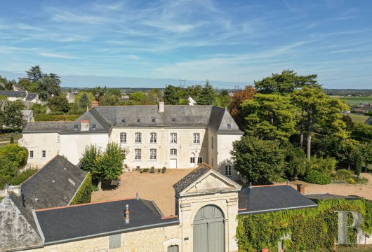 pays-de-loire - A manor and its wooded grounds of 9,200 m²,  in a village to the south of the Loire River