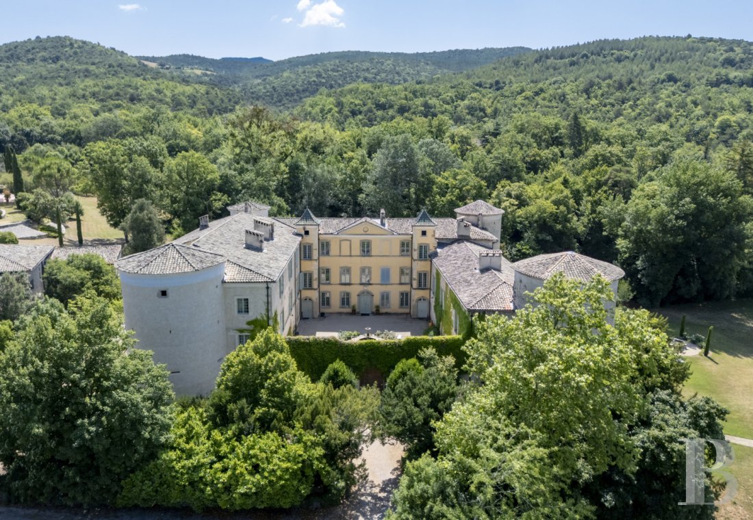 chateaux a vendre rhones alpes   - 2
