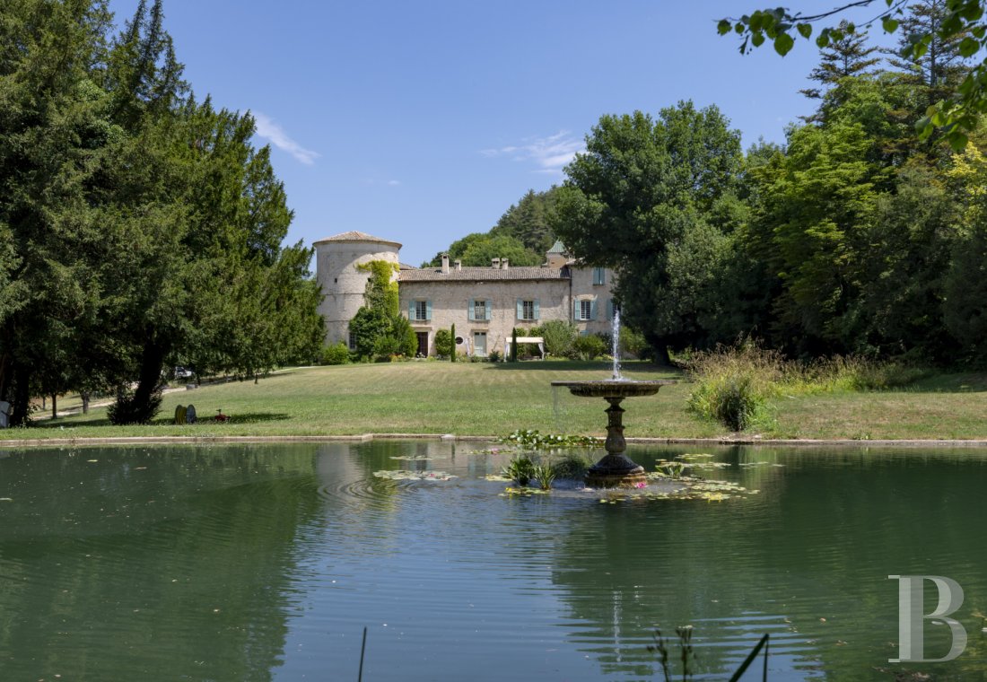 chateaux a vendre rhones alpes   - 35