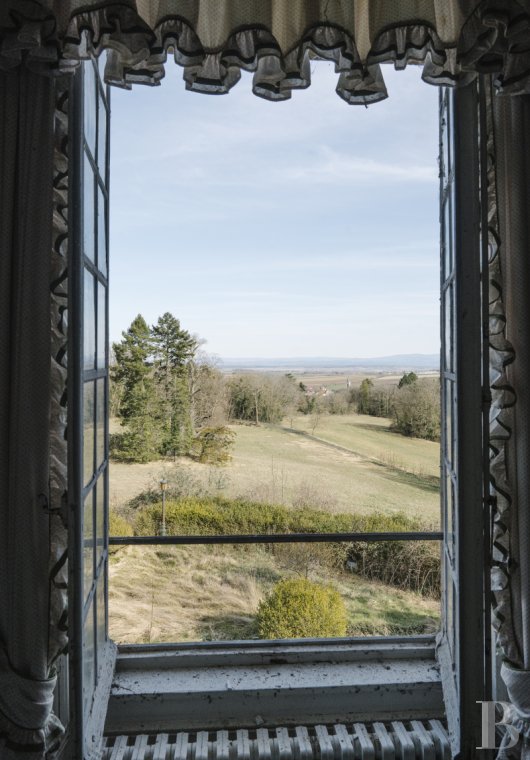 chateaux for sale France auvergne   - 9
