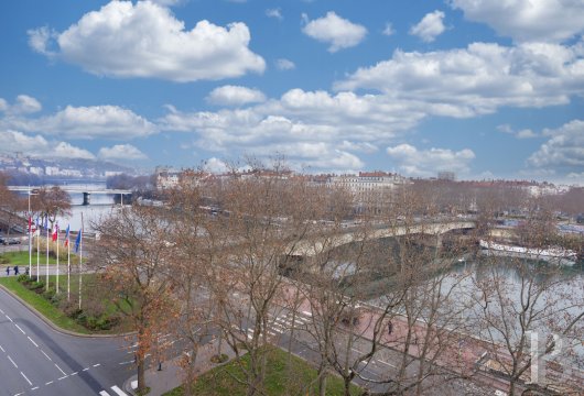 rhones-alps - A flat in an elegant building, perched on the banks  of the Rhone River, within Lyon’s 1st arrondissement, a Unesco World Heritage Site