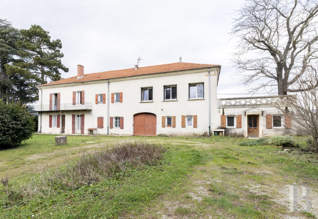 character properties France rhones alps   - 1