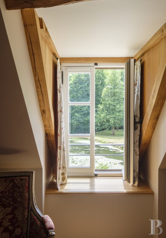 An old mill and miller's house beside a river near Argenton-sur-Creuse in the Indre department  - photo  n°12