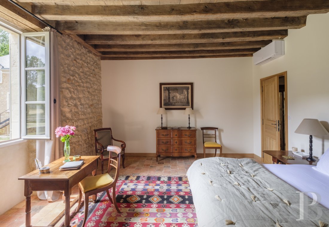An old mill and miller's house beside a river near Argenton-sur-Creuse in the Indre department  - photo  n°7
