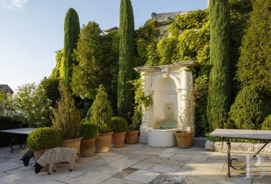 A 17th-century town house with Italian accents in Ménerbes, in the Vaucluse  - photo  n°3