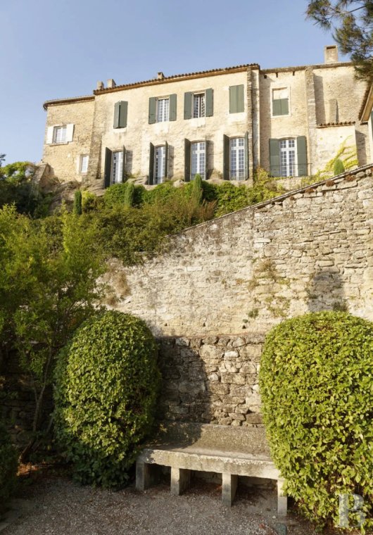 A 17th-century town house with Italian accents in Ménerbes, in the Vaucluse  - photo  n°6