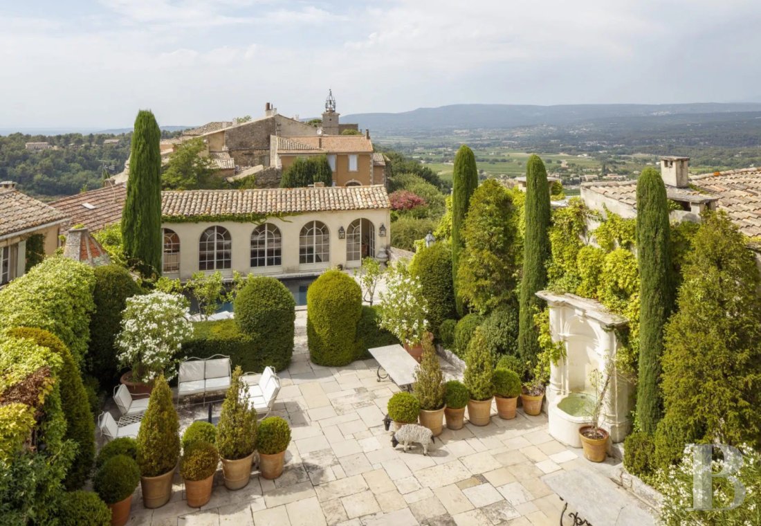 A 17th-century town house with Italian accents in Ménerbes, in the Vaucluse  - photo  n°5
