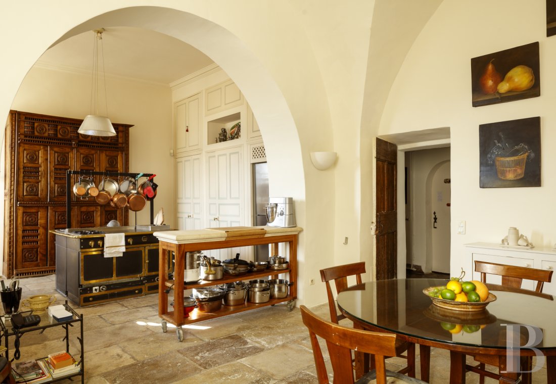 A 17th-century town house with Italian accents in Ménerbes, in the Vaucluse  - photo  n°13
