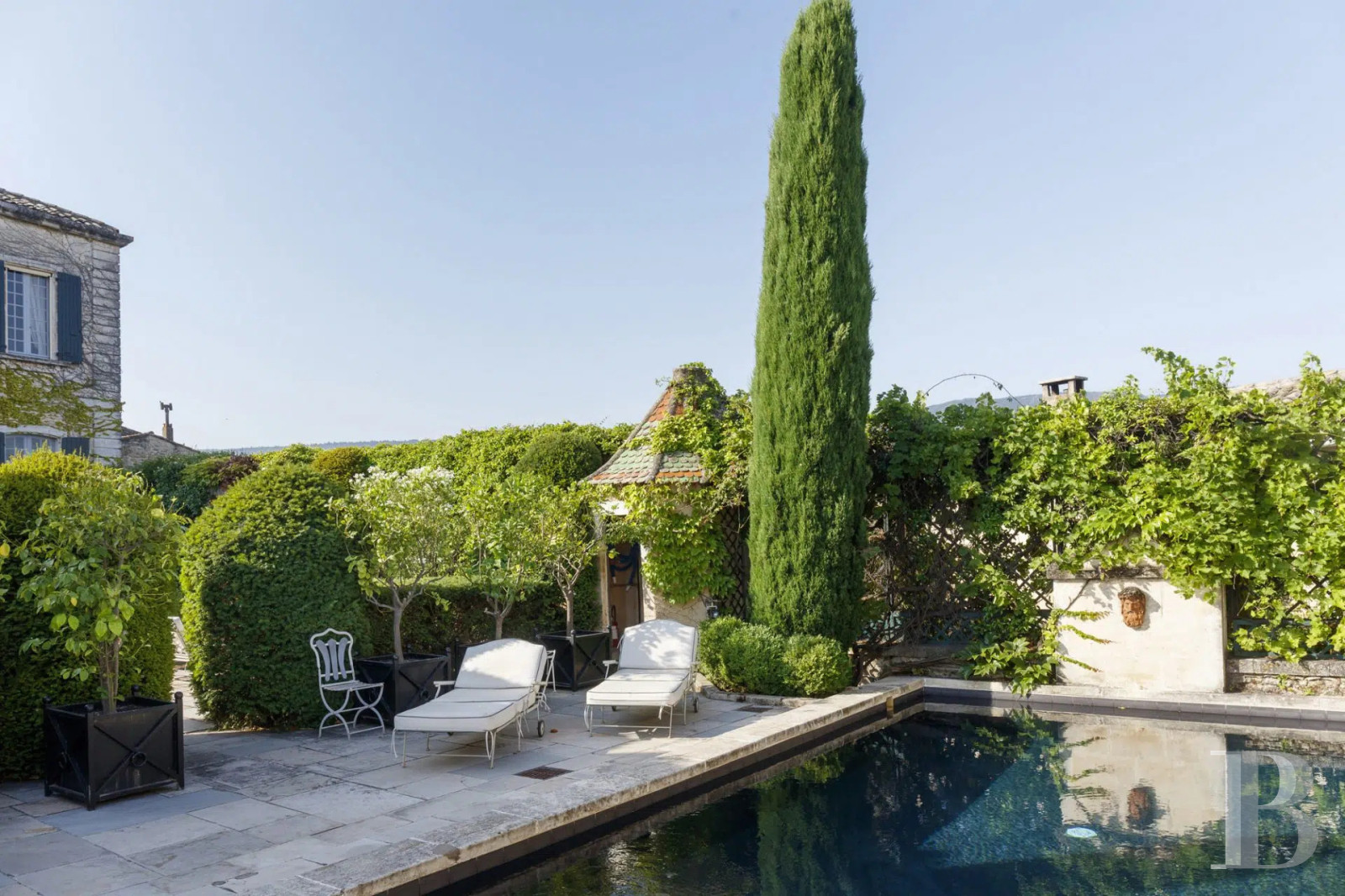 A 17th-century town house with Italian accents in Ménerbes, in the Vaucluse  - photo  n°2