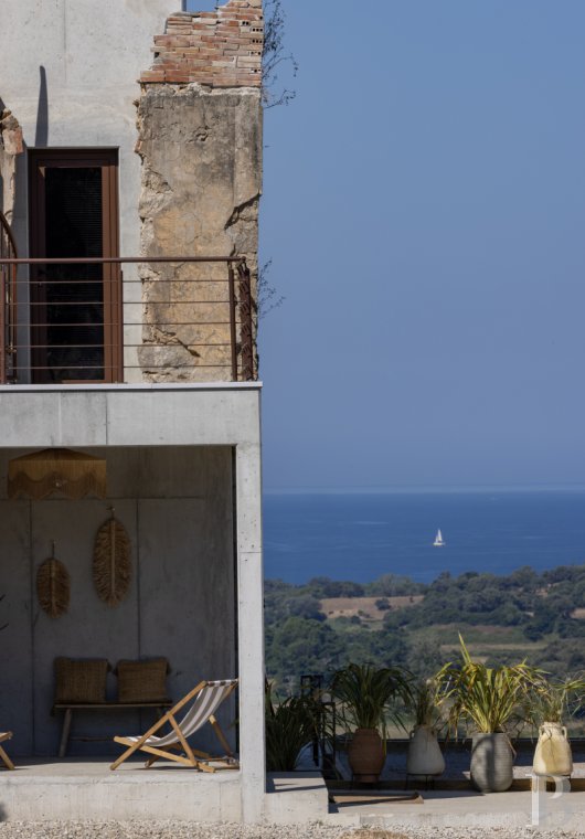 A renovated ancient wine press on the heights of Propriano, between Ajaccio and Bonifacio - photo  n°12