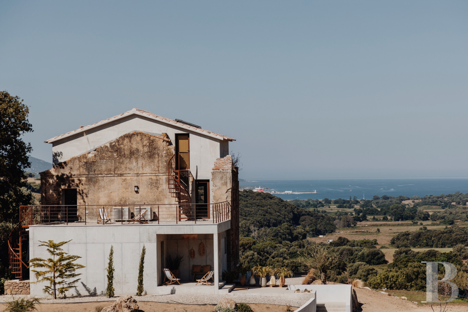 A renovated ancient wine press on the heights of Propriano, between Ajaccio and Bonifacio - photo  n°5