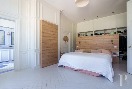 character properties France lorraine   - 11