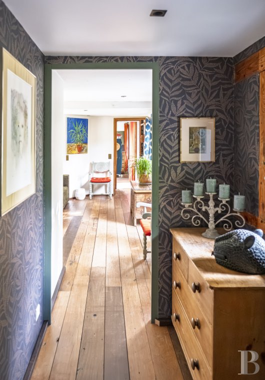 Dans les Yvelines, à Croissy-sur-Seine, une villa anglo-normande du 19e siècle en bordure du fleuve - photo  n°16