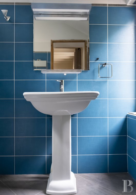 Dans les Yvelines, à Croissy-sur-Seine, une villa anglo-normande du 19e siècle en bordure du fleuve - photo  n°23