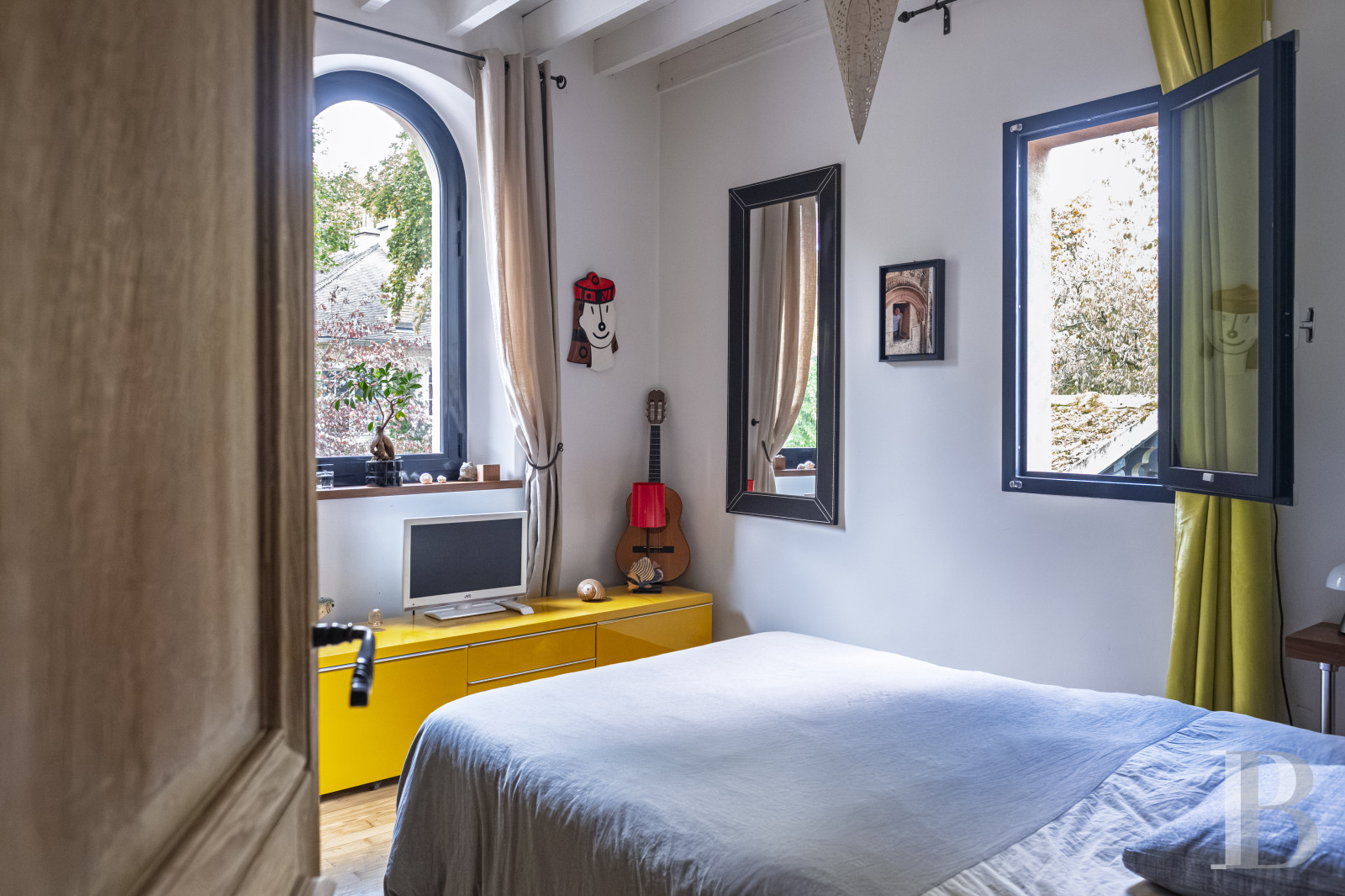 Dans les Yvelines, à Croissy-sur-Seine, une villa anglo-normande du 19e siècle en bordure du fleuve - photo  n°21