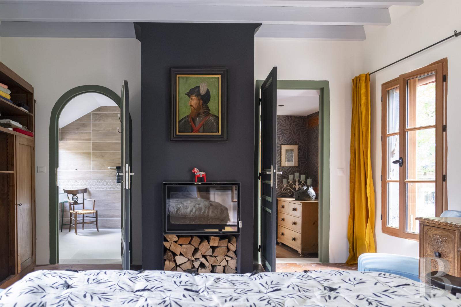 Dans les Yvelines, à Croissy-sur-Seine, une villa anglo-normande du 19e siècle en bordure du fleuve - photo  n°18