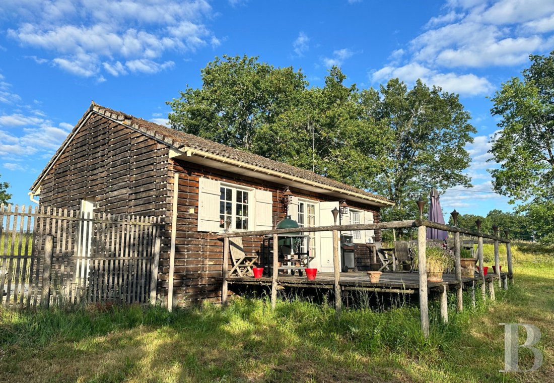 An estate dedicated to breeding Arabian thoroughbred horses near to Brantôme in the Dordogne - photo  n°7