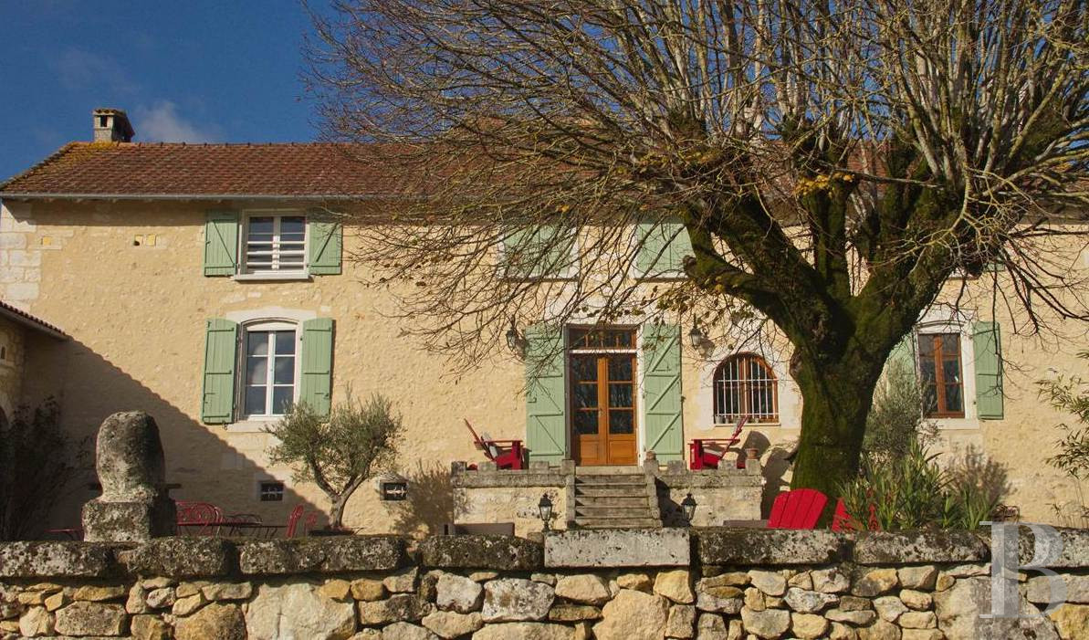 An estate dedicated to breeding Arabian thoroughbred horses near to Brantôme in the Dordogne - photo  n°26