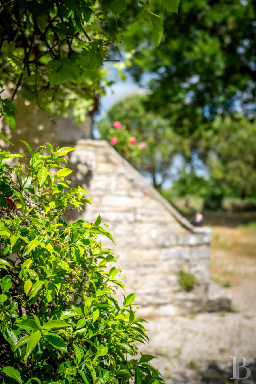 Au sud de la Dordogne et à proximité de Cahors, une ancienne ferme quercynoise au sommet d’une colline - photo  n°21