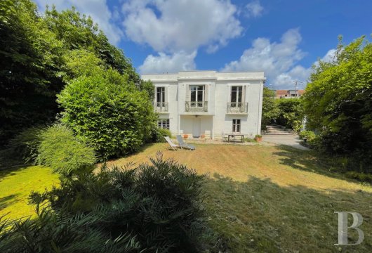 properties in town pays de loire   - 4