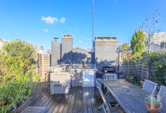 paris - Au cœur du village de la Butte-aux-Cailles, dans une rue paisible,  une maison contemporaine et sa terrasse panoramique de 42 m²
