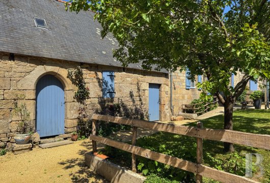 character properties France brittany   - 5