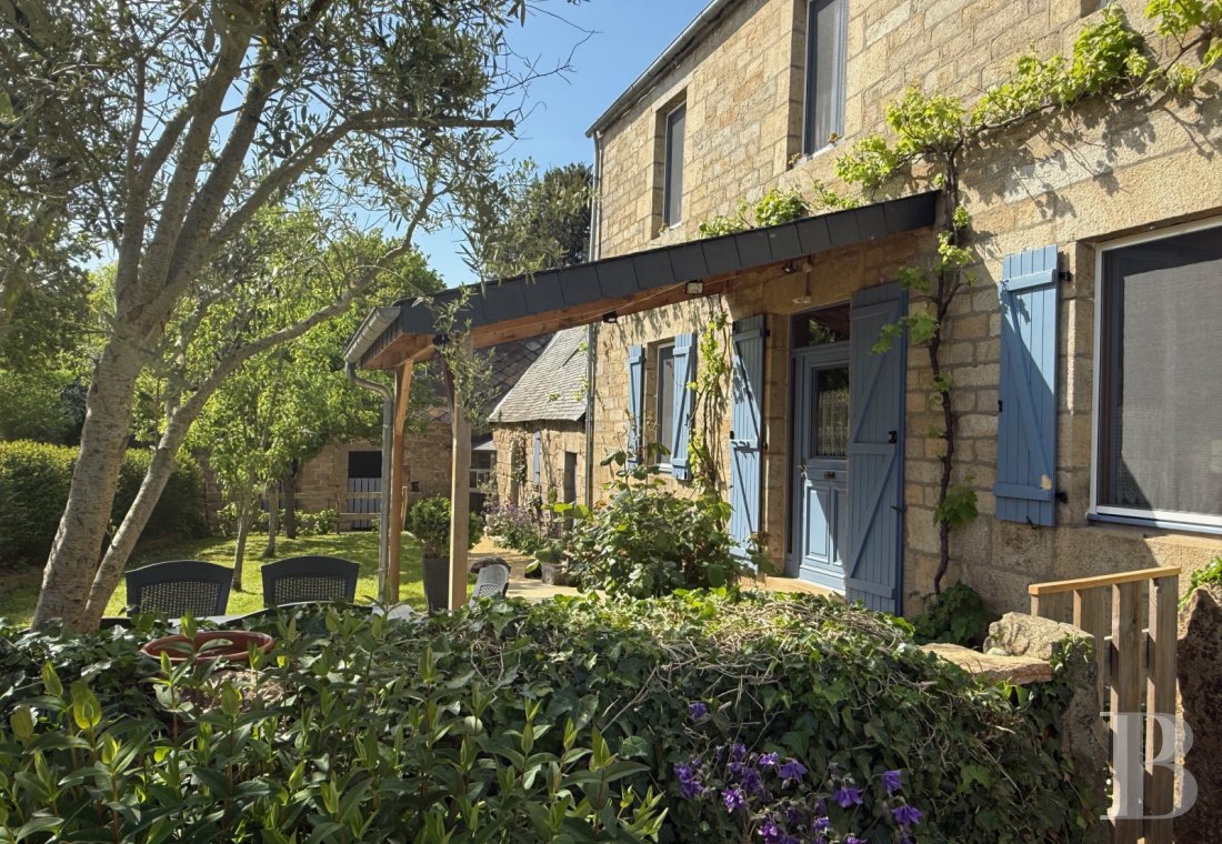 character properties France brittany   - 2