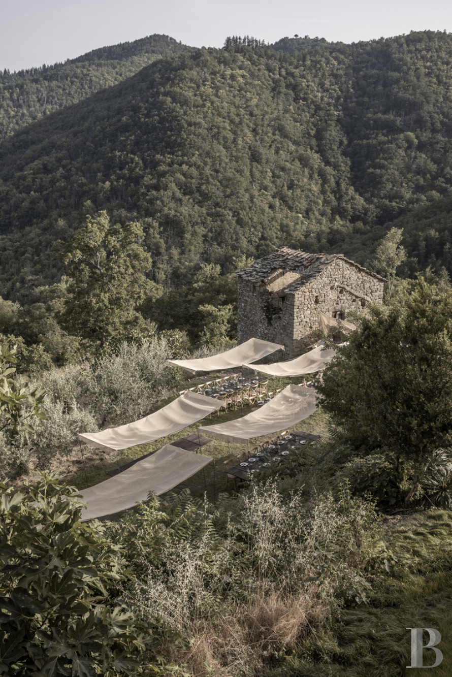An old renovated farmhouse between Arezzo and Cortona in Tuscany  - photo  n°6