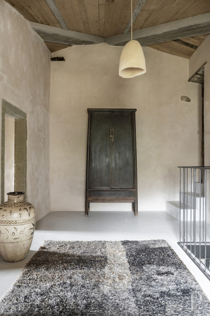 An old renovated farmhouse between Arezzo and Cortona in Tuscany  - photo  n°26