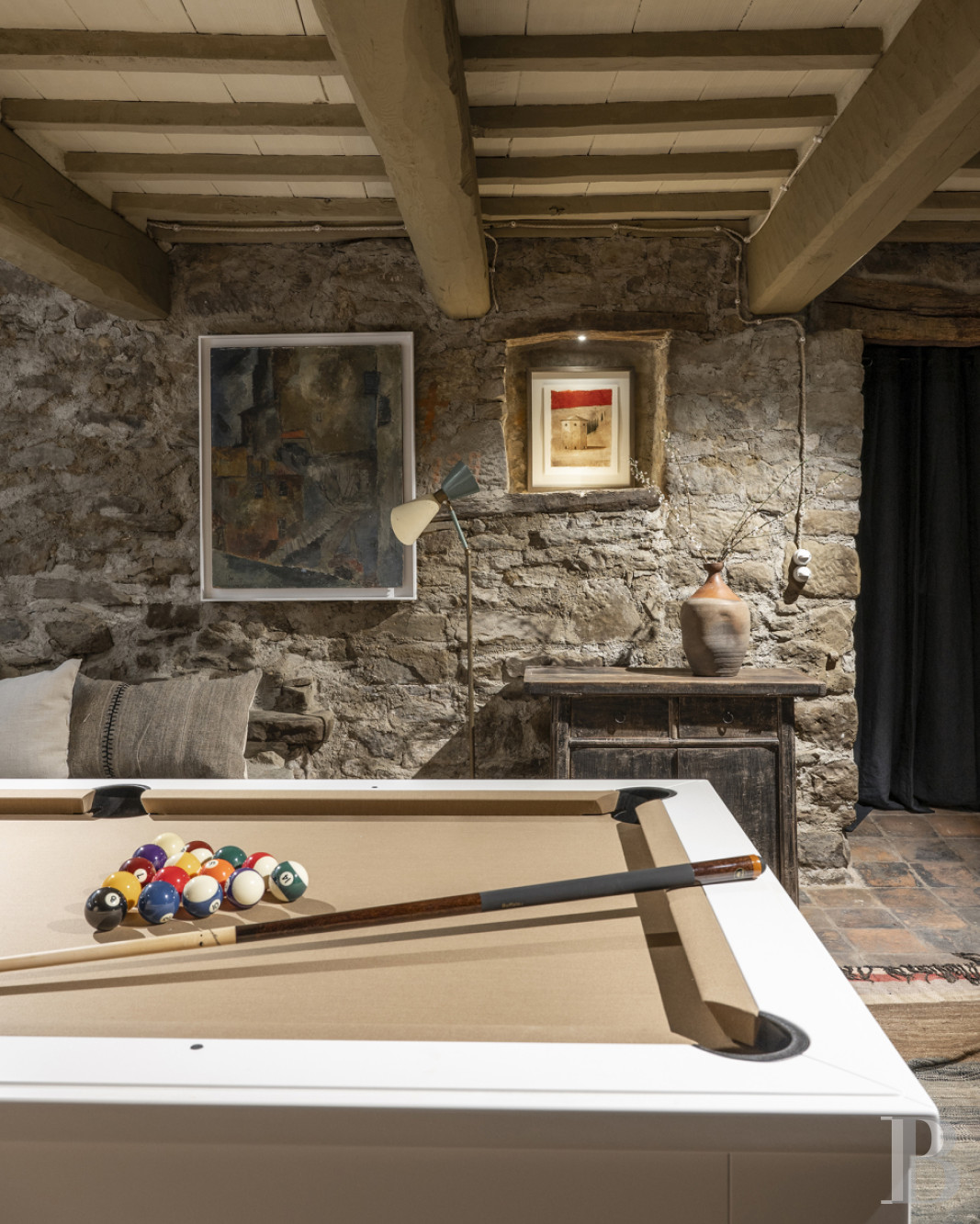 An old renovated farmhouse between Arezzo and Cortona in Tuscany  - photo  n°32