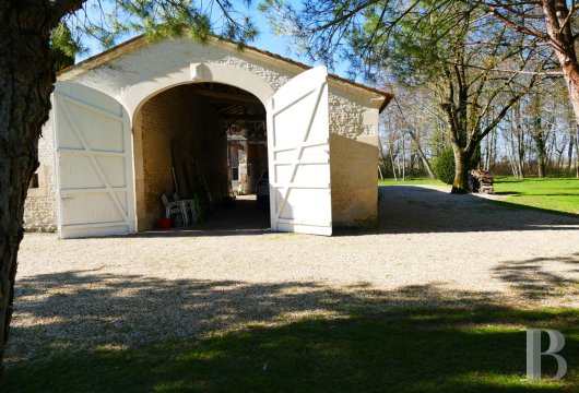 character properties France poitou charentes   - 9