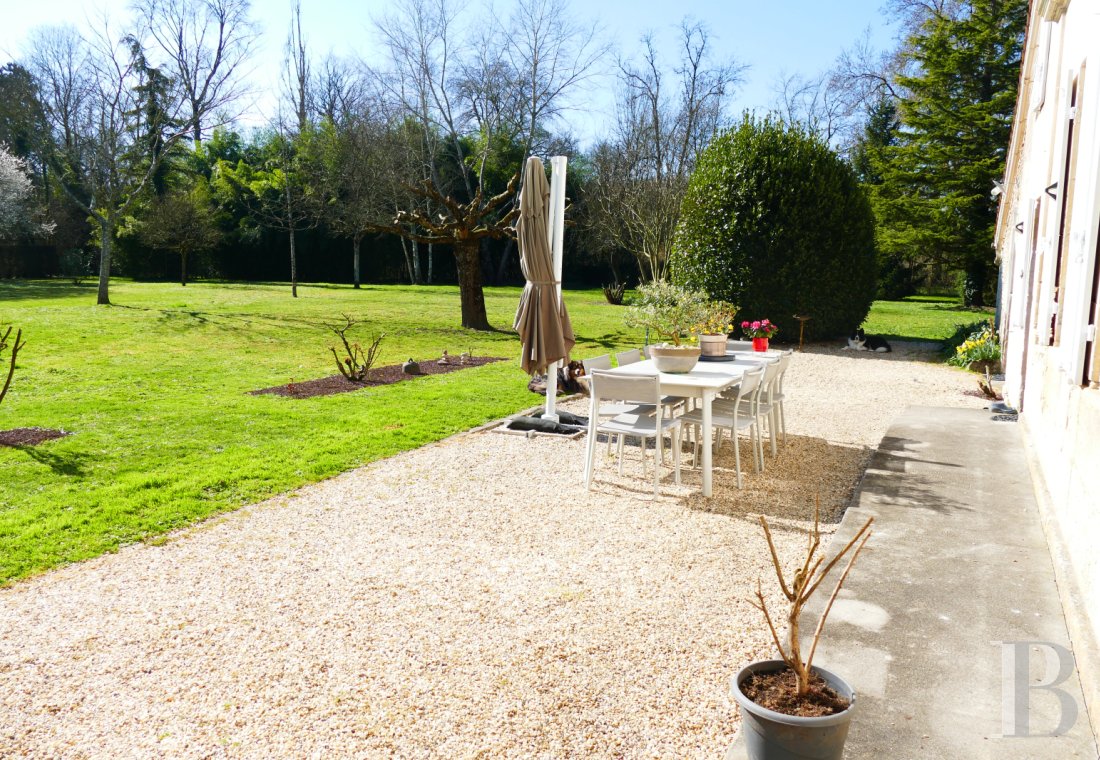 character properties France poitou charentes   - 3