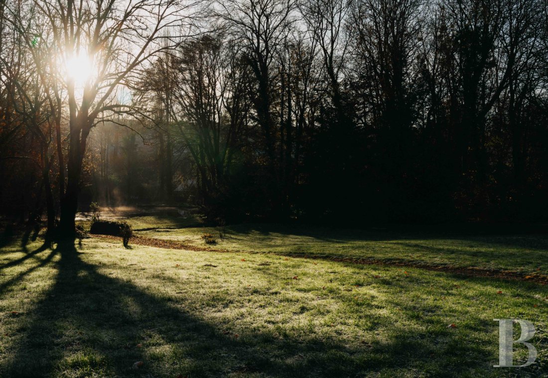 A 19th-century château and extensive wooded grounds not far from Gisors, in the Oise department  - photo  n°4