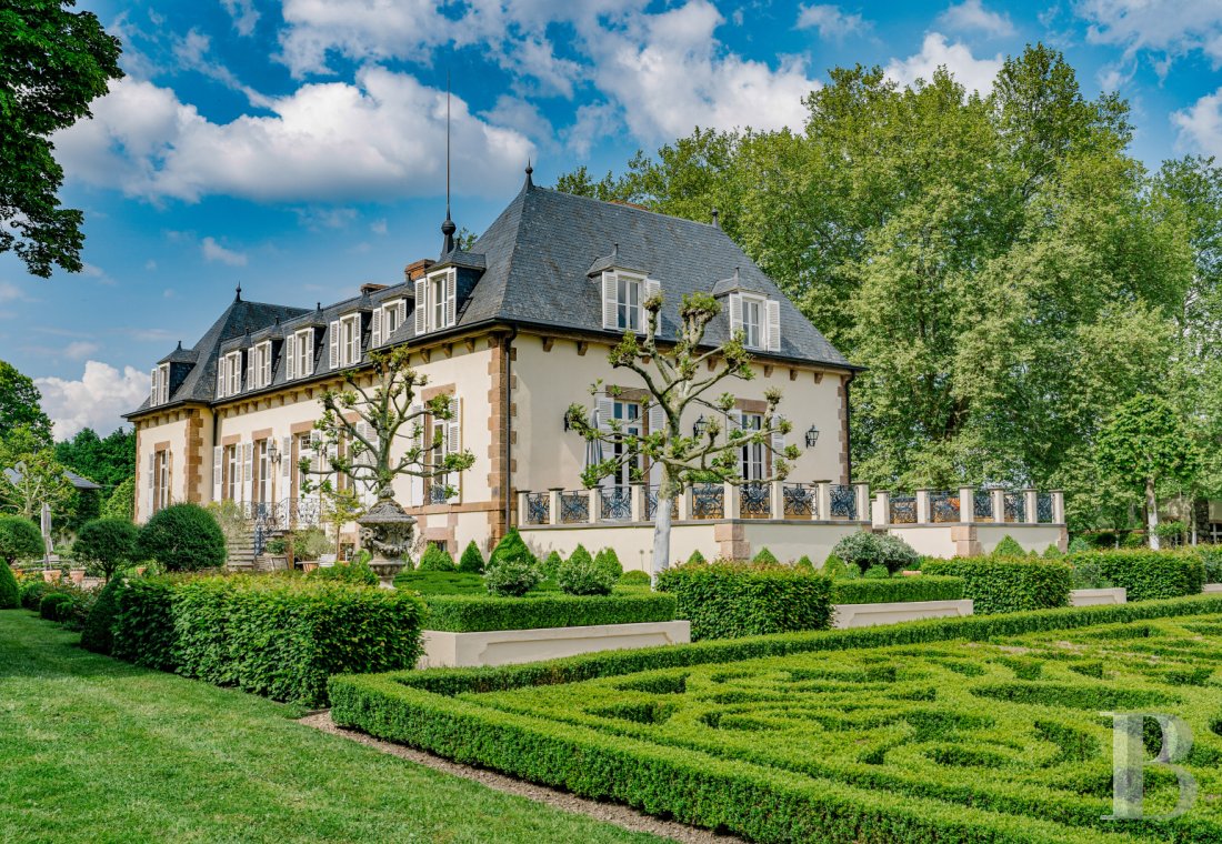 chateaux a vendre auvergne   - 3