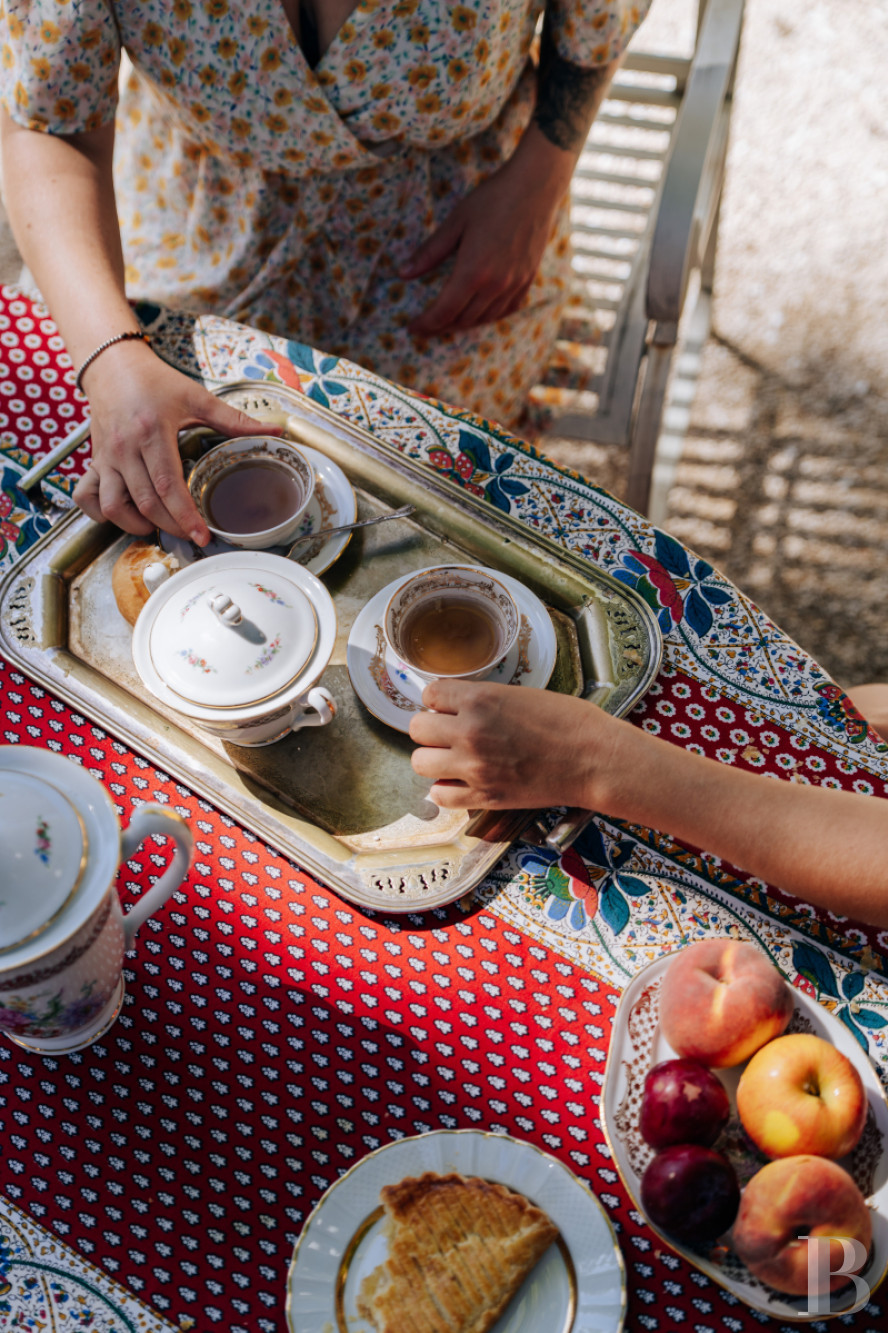 An 18th-century Provencal château on the edge of the village of Mazan to the east of Carpentras, in the Vaucluse - photo  n°7