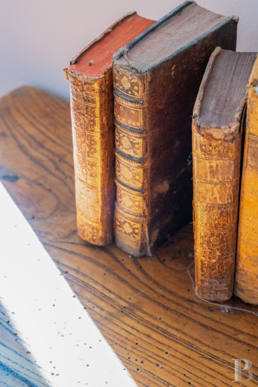 An 18th-century Provencal château on the edge of the village of Mazan to the east of Carpentras, in the Vaucluse - photo  n°19