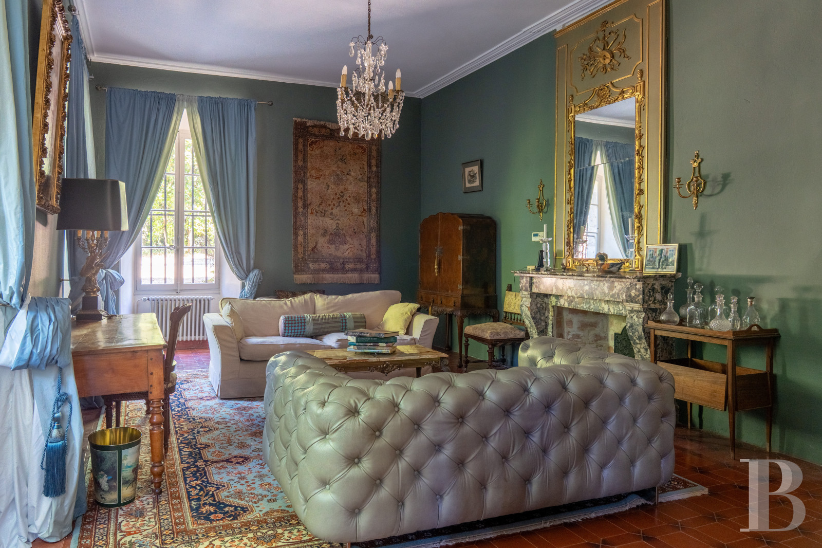 An 18th-century Provencal château on the edge of the village of Mazan to the east of Carpentras, in the Vaucluse - photo  n°12