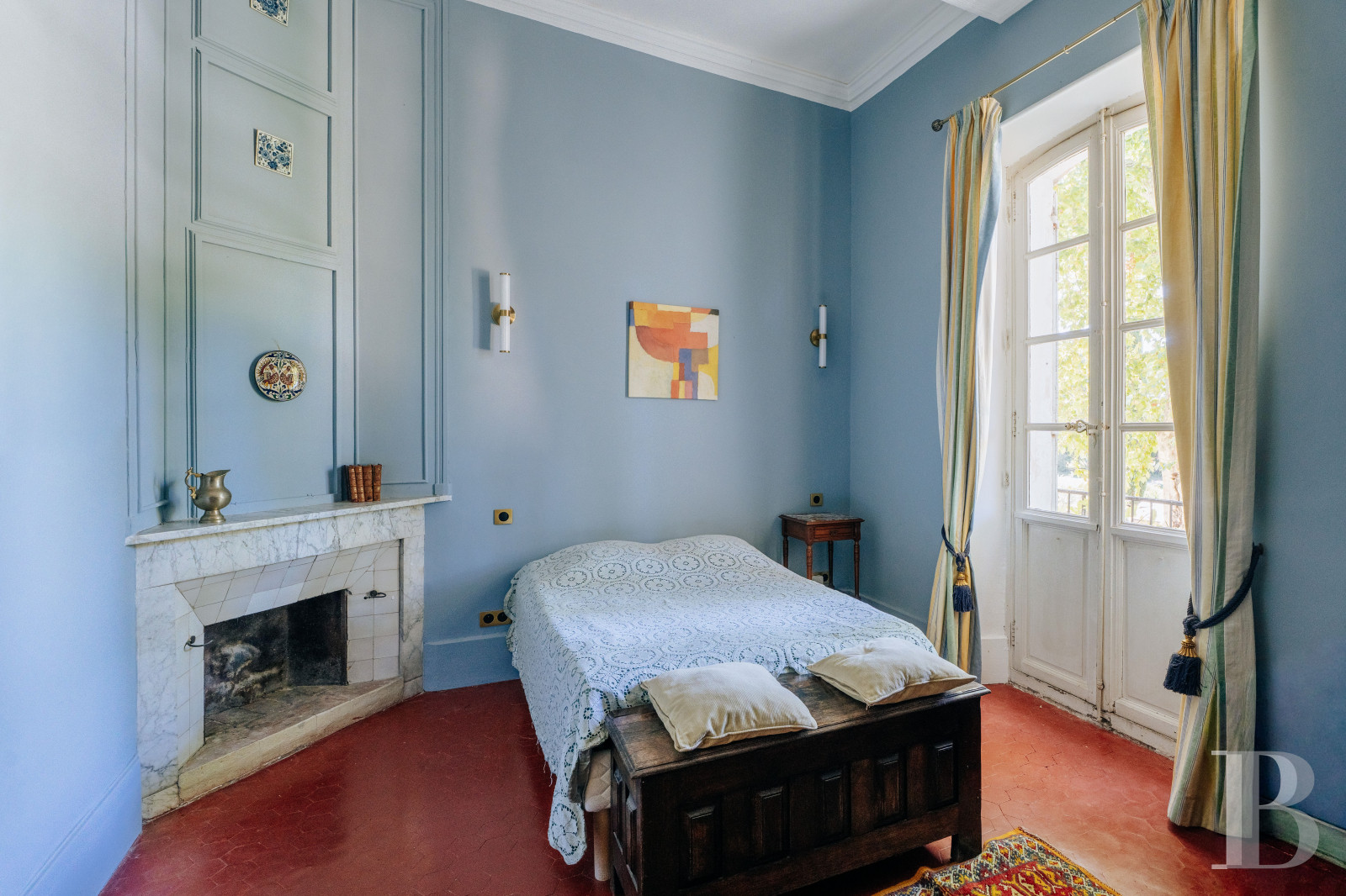 An 18th-century Provencal château on the edge of the village of Mazan to the east of Carpentras, in the Vaucluse - photo  n°21