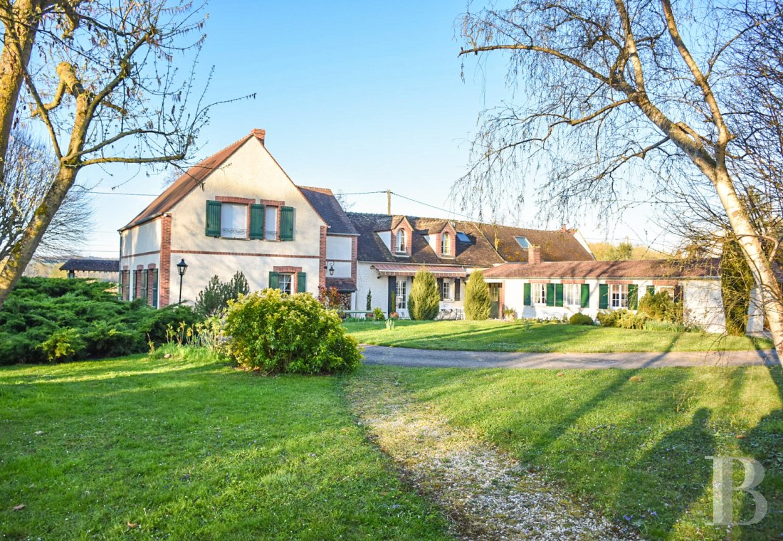 character properties France burgundy   - 1