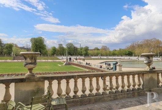 A vast apartment set around a garden in Paris, between Boulevard Saint-Germain and the Seine - photo  n°29