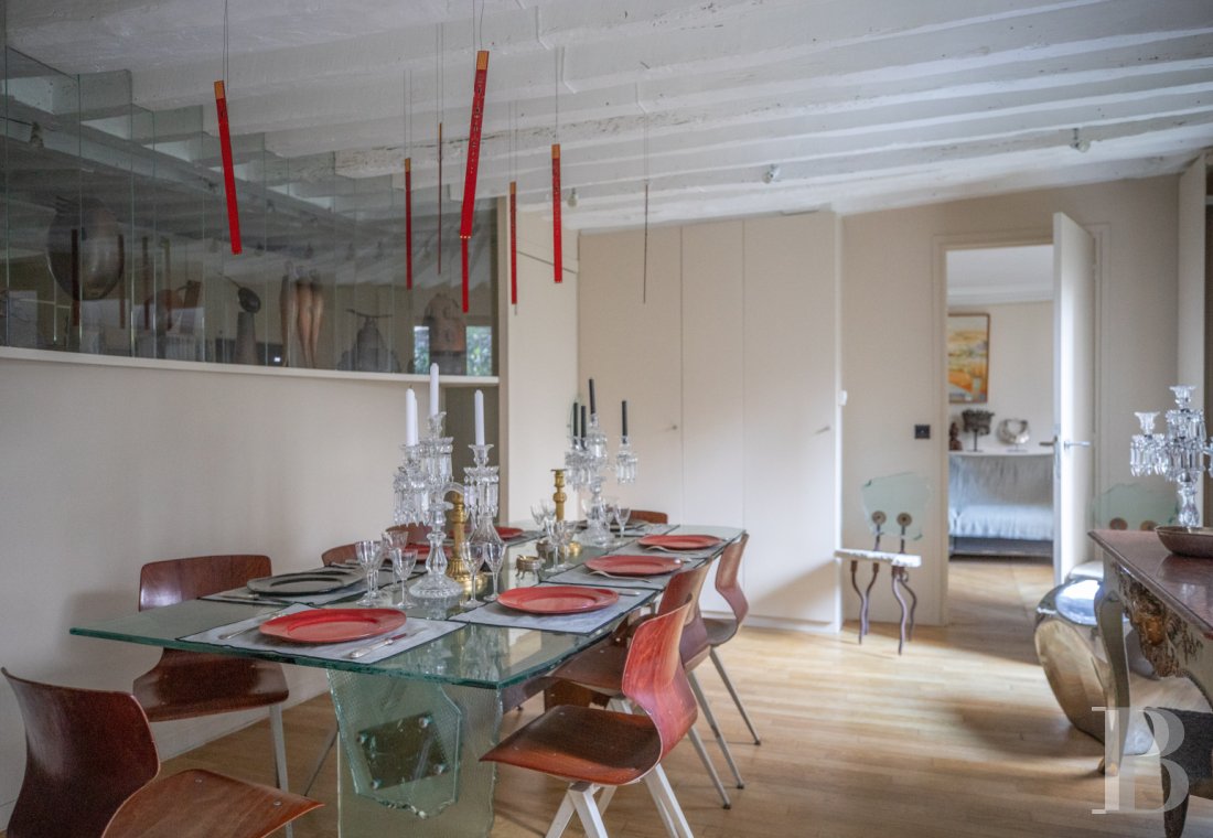 A vast apartment set around a garden in Paris, between Boulevard Saint-Germain and the Seine - photo  n°14