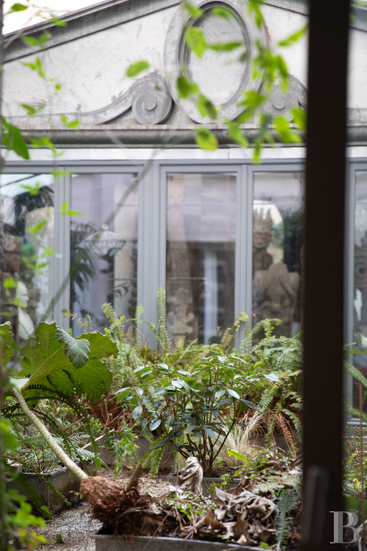A vast apartment set around a garden in Paris, between Boulevard Saint-Germain and the Seine - photo  n°22