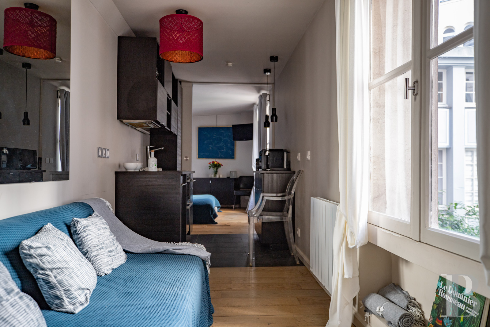 A vast apartment set around a garden in Paris, between Boulevard Saint-Germain and the Seine - photo  n°17