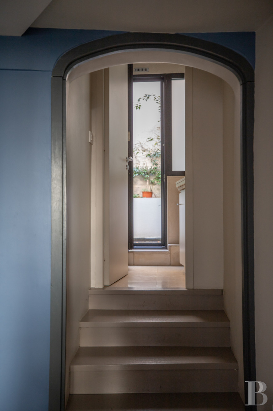 A vast apartment set around a garden in Paris, between Boulevard Saint-Germain and the Seine - photo  n°23