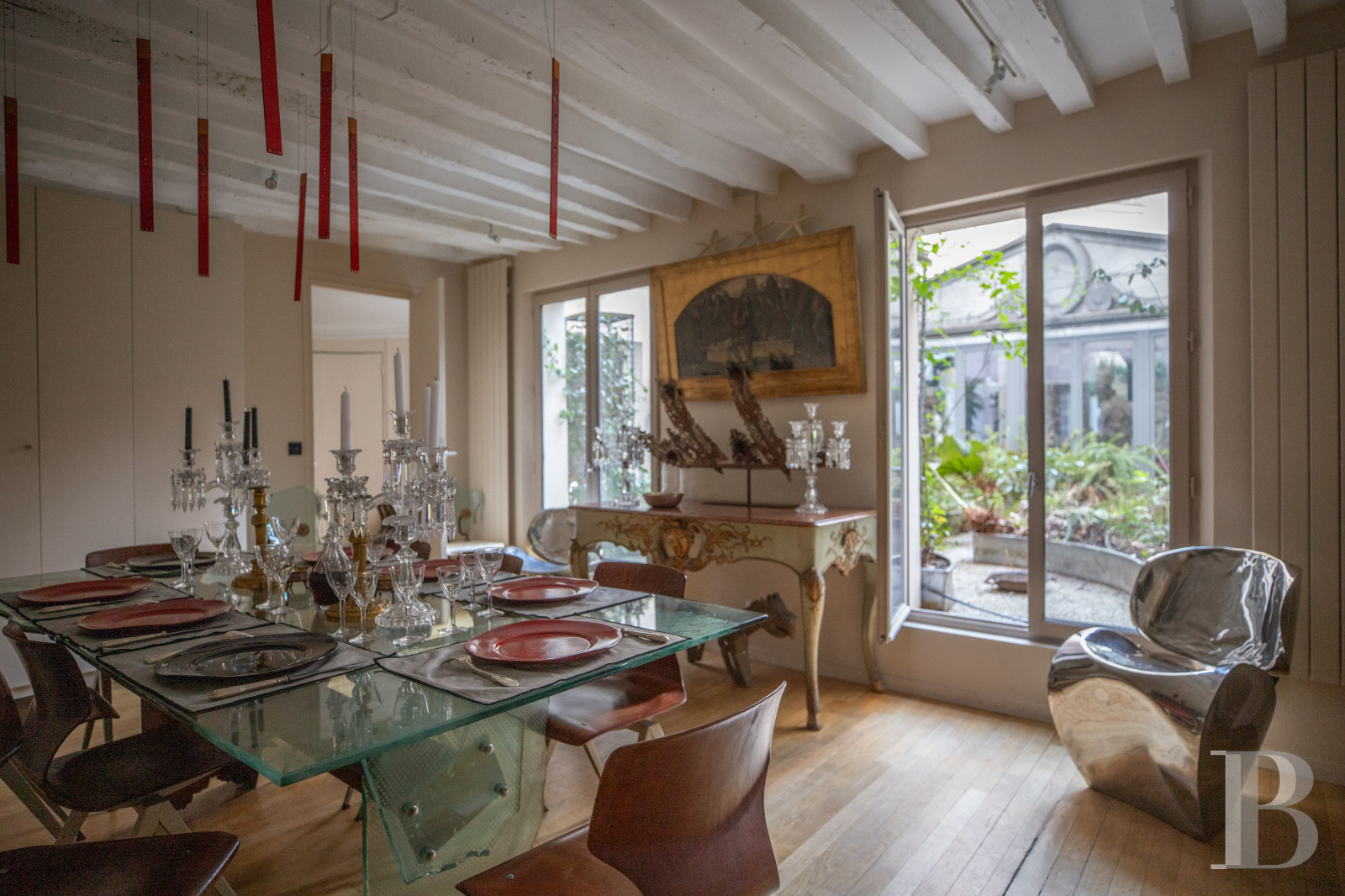 A vast apartment set around a garden in Paris, between Boulevard Saint-Germain and the Seine - photo  n°11