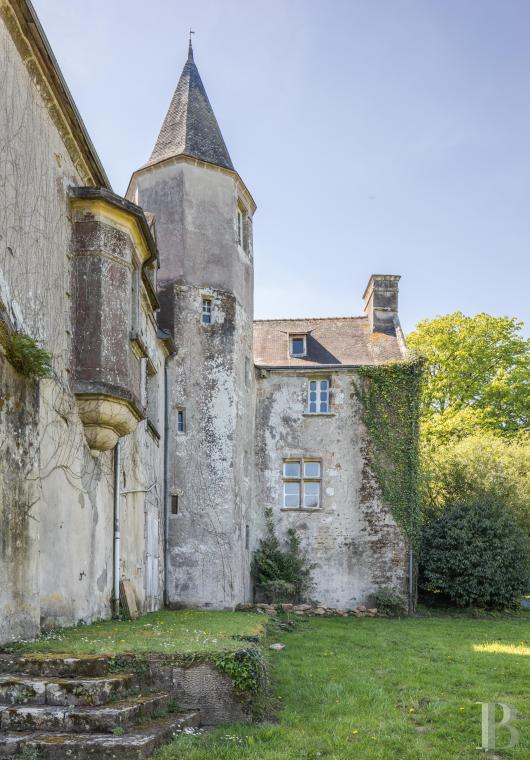 A chateau with medieval origins which has been converted into a holiday home near Quimperlé, in Brittany - photo  n°3