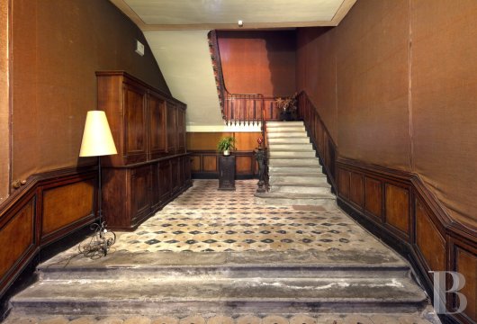 character properties France languedoc roussillon   - 6